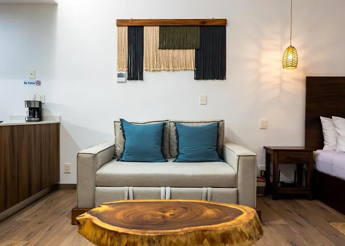 Hotel Emerald Escape Tl B103 *